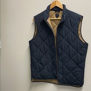 J. Crew Men's Quilted Navy and Tan Vest Medium